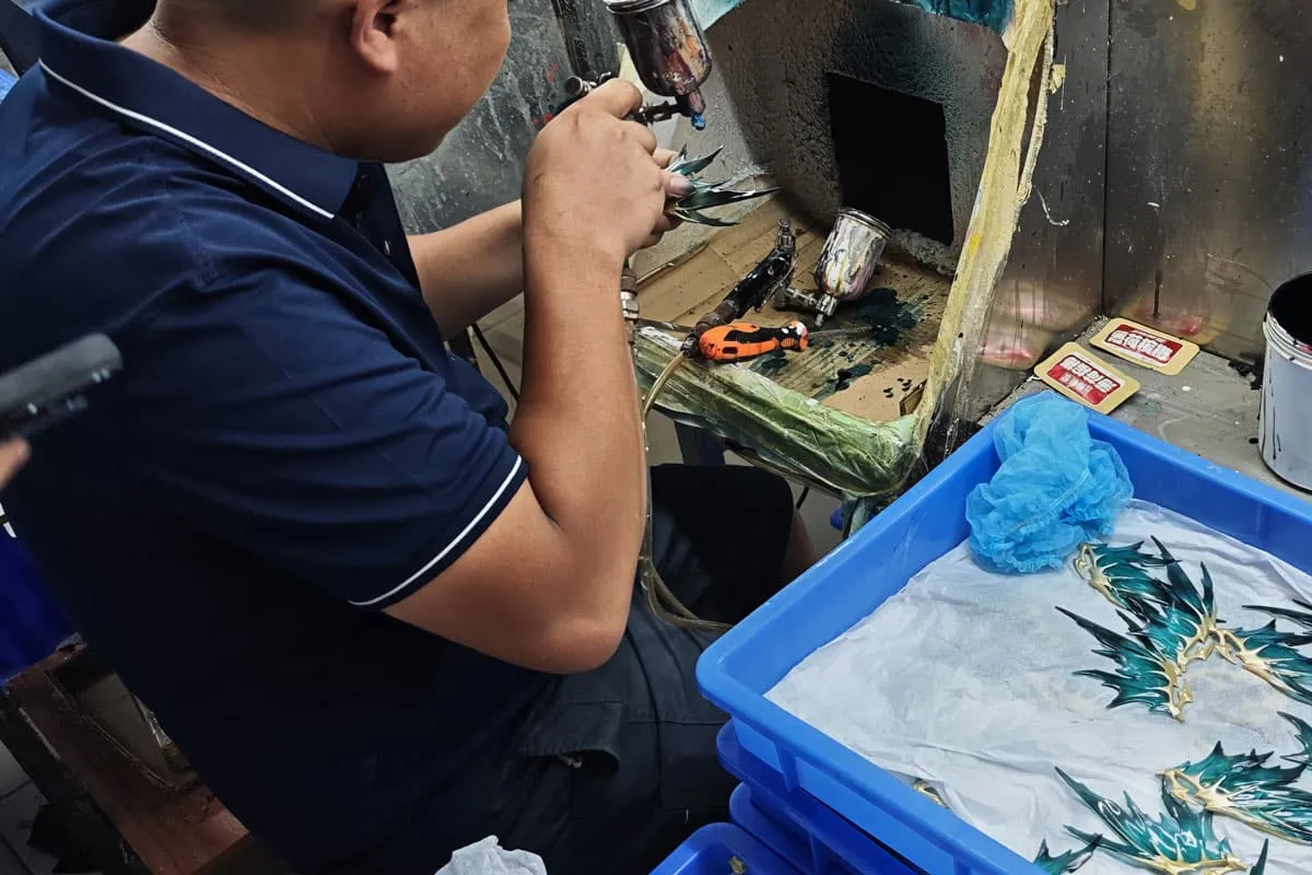 Decoration & Assembly